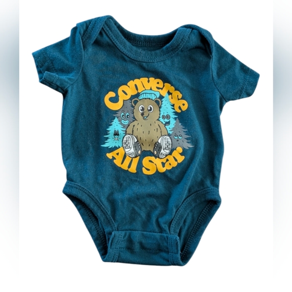 🍼 4 for $10 Converse t-shirt newborn - Picture 1 of 2